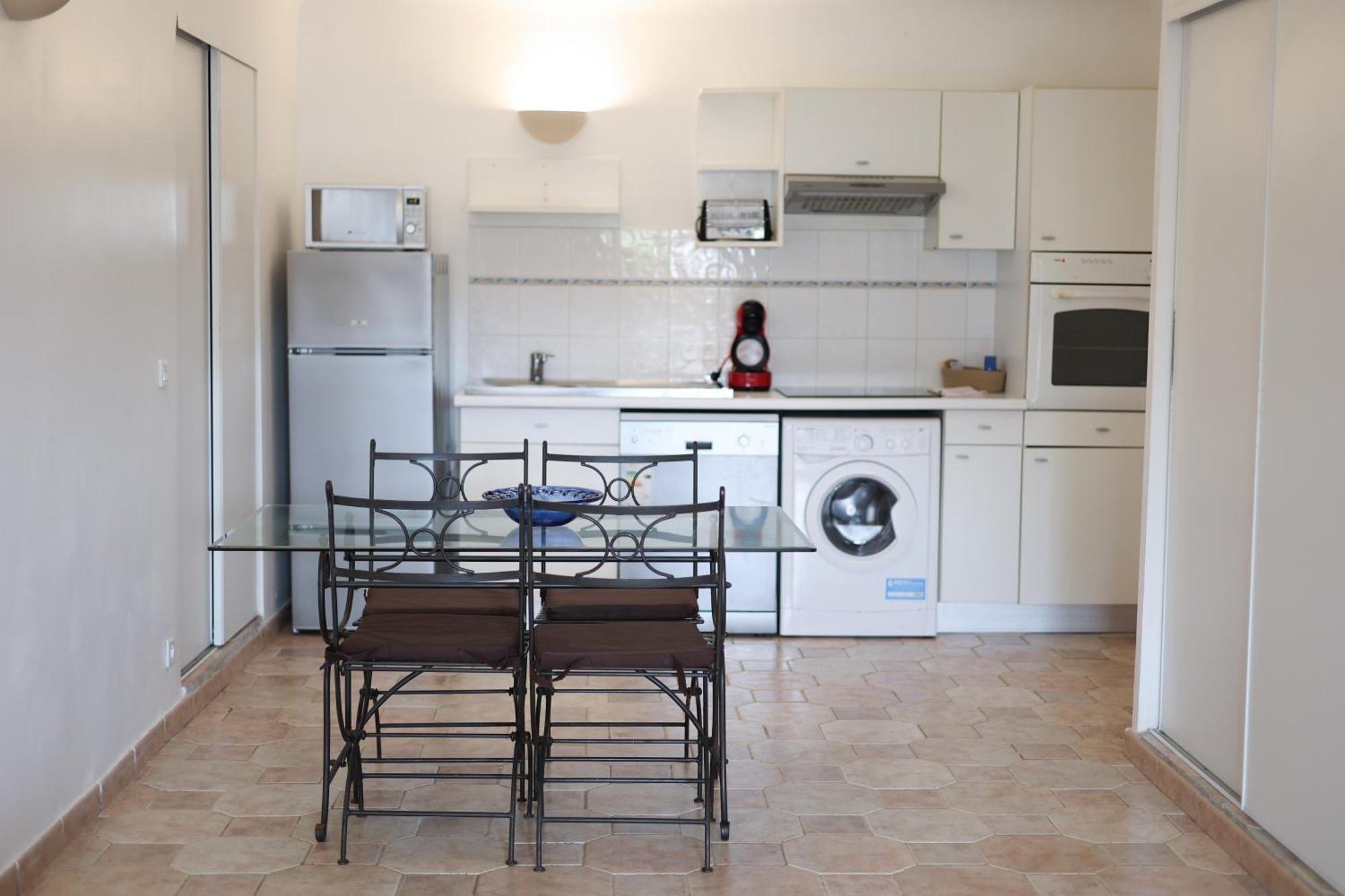 Marina Di Fautea Apartment Olmucciu Bilik gambar