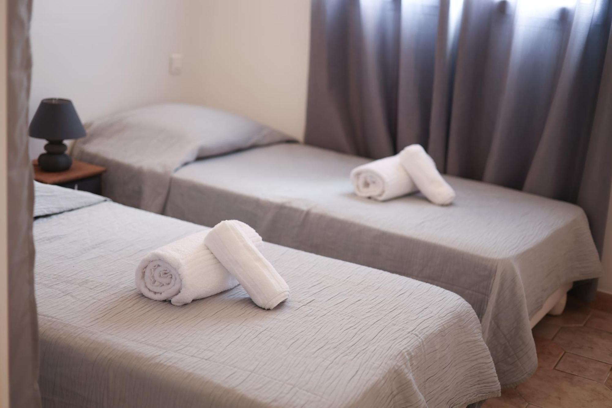 Marina Di Fautea Apartment Olmucciu Bilik gambar