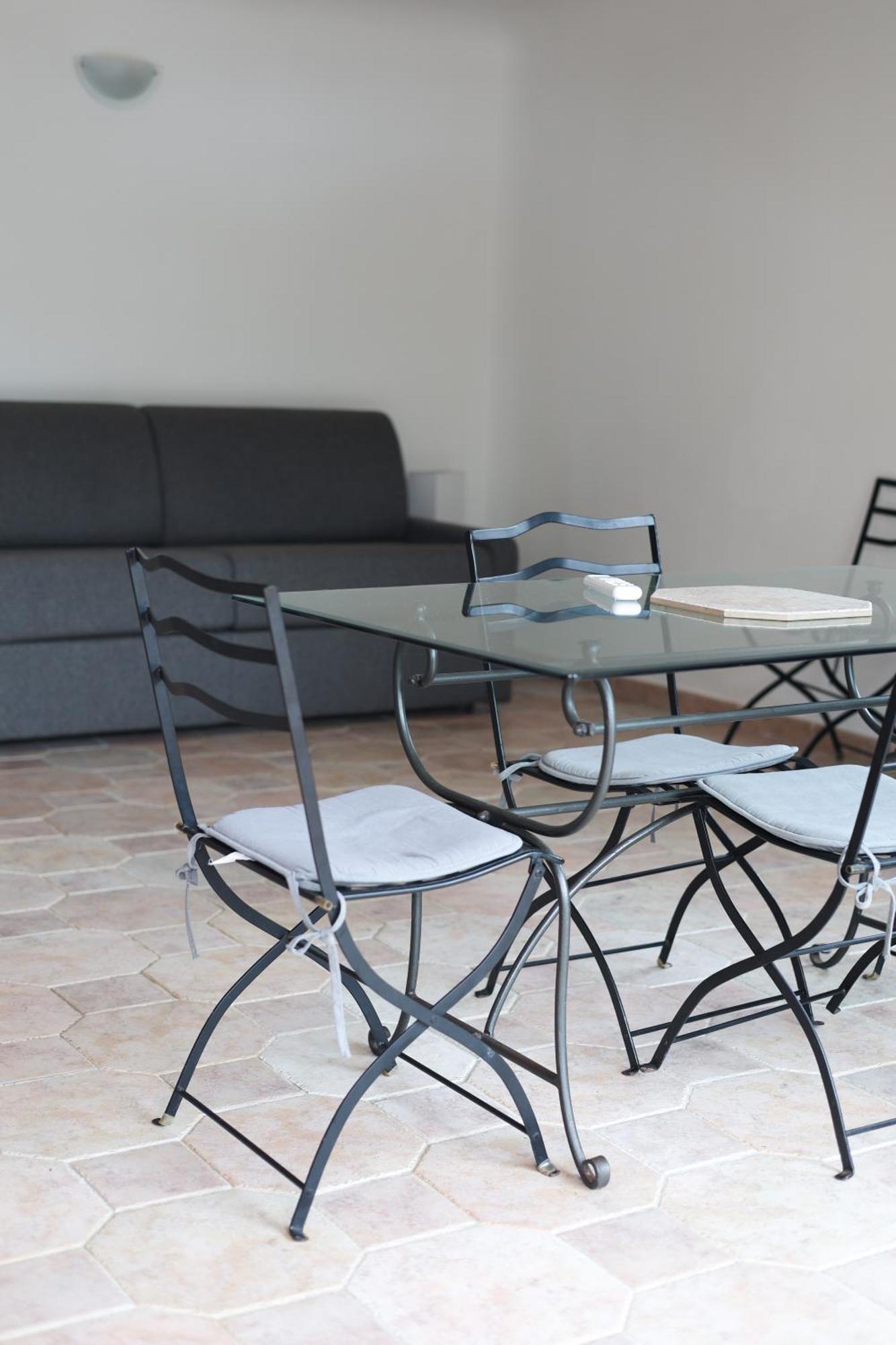 Marina Di Fautea Apartment Olmucciu Bilik gambar