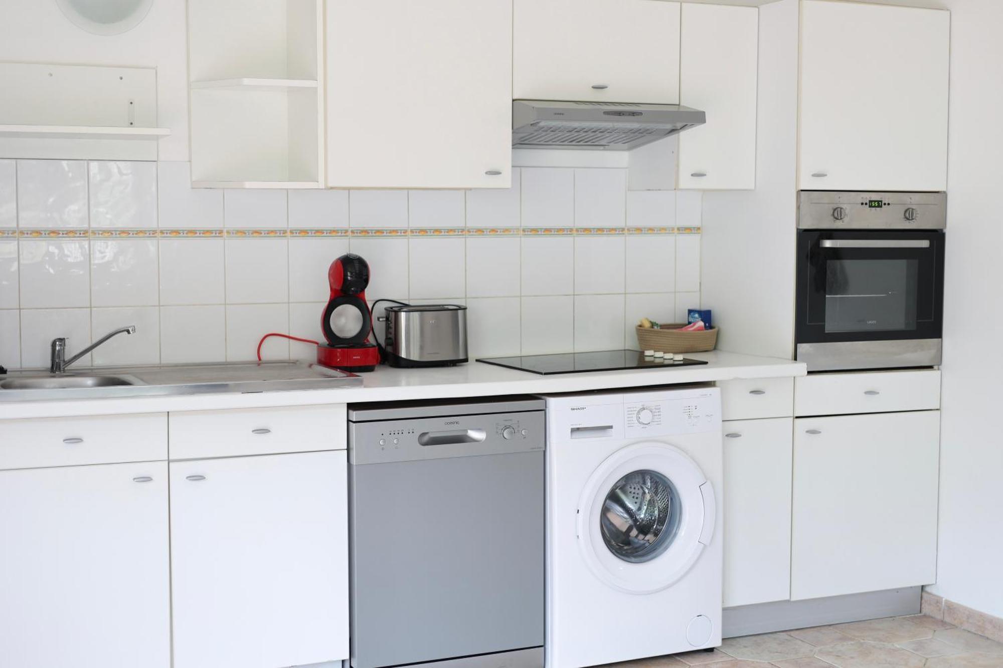 Marina Di Fautea Apartment Olmucciu Bilik gambar