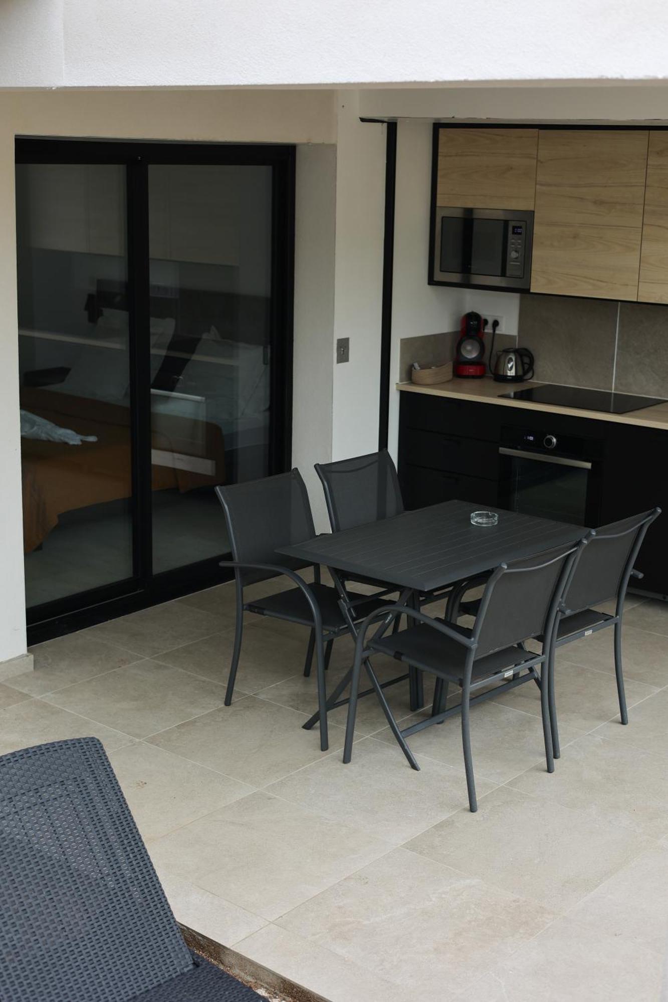 Marina Di Fautea Apartment Olmucciu Bilik gambar